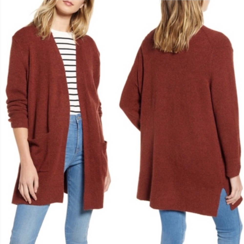 Madewell Kent Cardigan Sweater in Burgundy